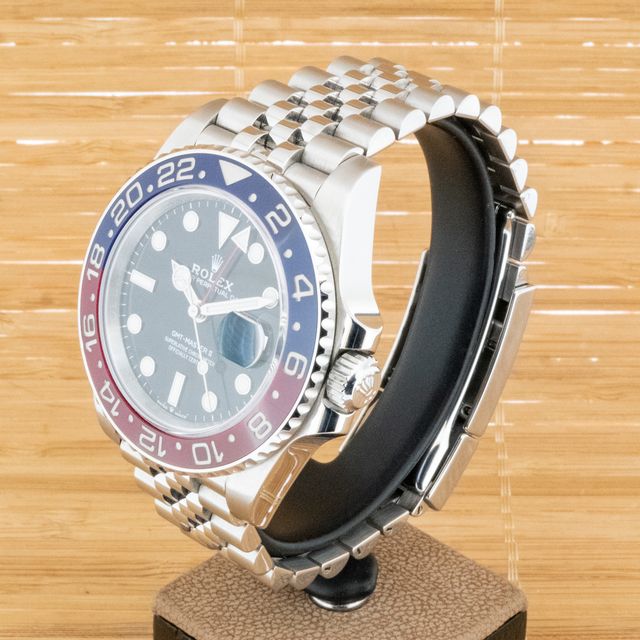 Rolex GMT Master II 126710 BLRO Image 2